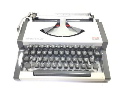 EQUIPAMIENTO OFICINAS AEG OLYMPIA TRAVELLER DE LUXE