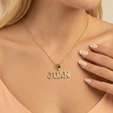 colgante de oro letras con circonitas personalizado