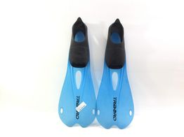 aletas tribord aletas azules
