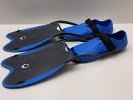 aletas tribord azul