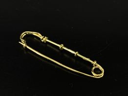 alfiler oro 18k 