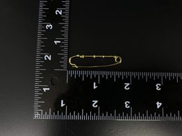 alfiler oro 18k 