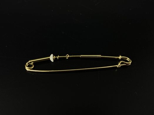 alfiler oro 18k 
