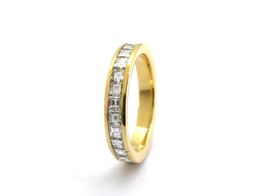alianza oro 18k con diamante 