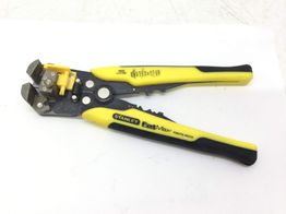 alicates pelacables stanley