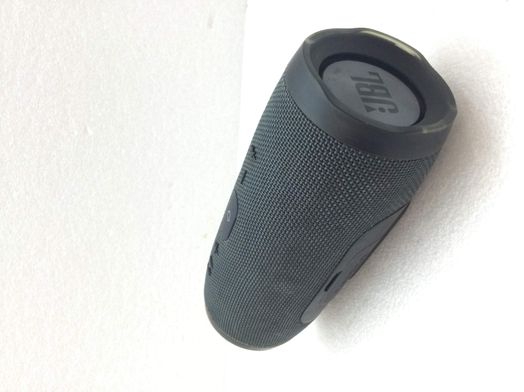 altavoz portatil bluetooth jbl charge essential