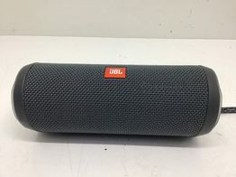 altavoz portatil bluetooth jbl flip essential 2