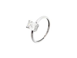 anel com adorno ouro 18k com pedra con diamante de laboratorio 