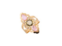 anillo oro 18k tipo lanzadera con 3 piedras de color centrales forma redonda y de gota con circonitas