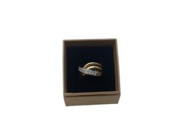 anel ouro 19k com pedra con diamante 