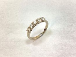 anillo oro 18k con diamante de laboratorio 