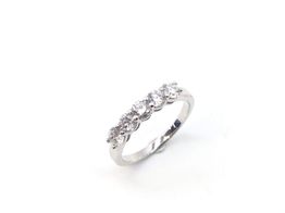 anillo oro 18k con diamante de laboratorio 