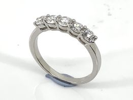 anillo oro 18k con diamante de laboratorio 
