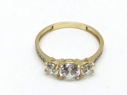 anillo oro 18k con circonita 