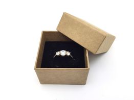 anillo oro 18k con circonita 