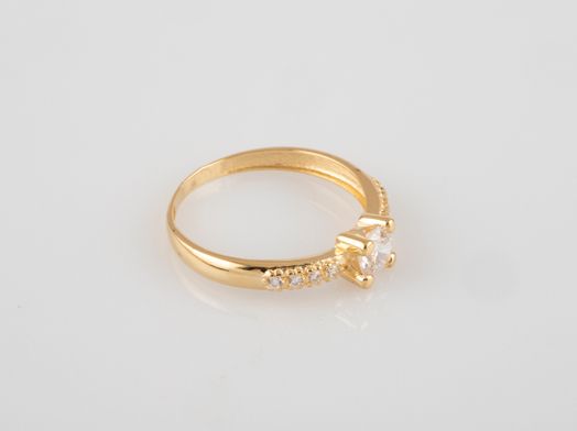 anillo oro 18k con circonita 