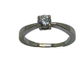 anillo oro 18k con diamante 