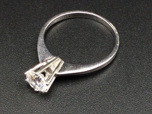 anillo oro 18k 