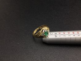 anillo oro 18k con circonita,olivina 