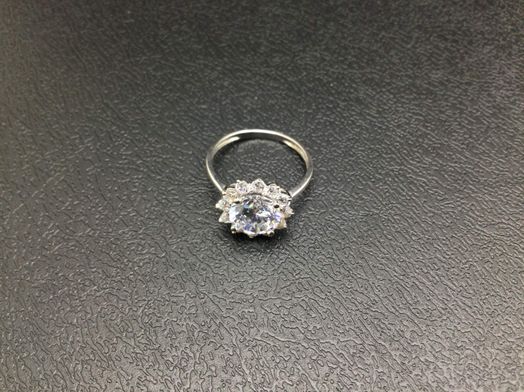 anillo oro 18k con circonita 