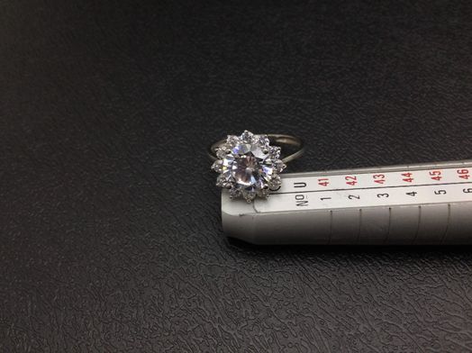 anillo oro 18k con circonita 