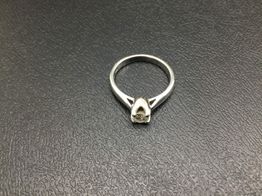 anillo oro 18k con circonita 