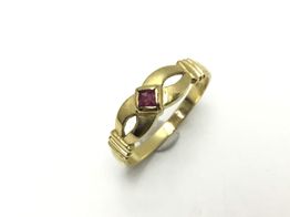 Anillo Oro 18k Con Rubi