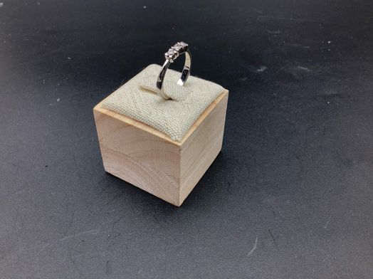 anillo oro 18k con diamante 