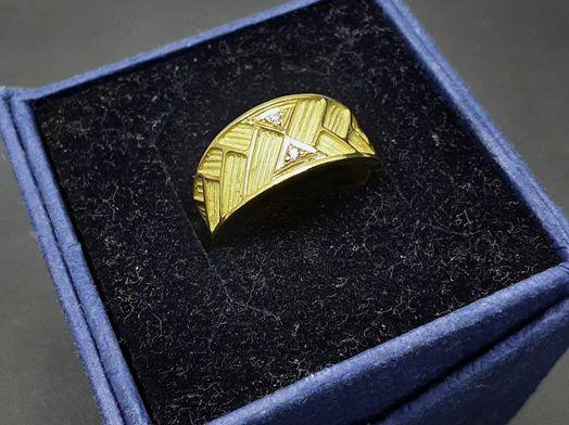 anillo oro 18k con circonita 