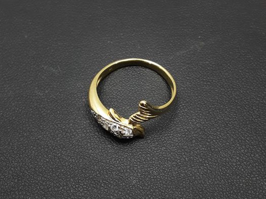 anillo oro 18k con circonita 