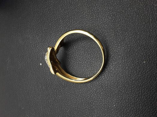 anillo oro 18k con circonita 