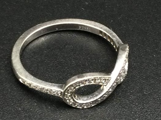 anillo platino con diamante de laboratorio 