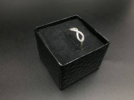 anillo platino con diamante de laboratorio 