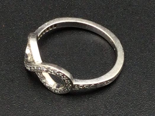 anillo platino con diamante de laboratorio 