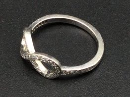 anillo platino con diamante de laboratorio 