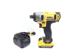 atornillador a bateria dewalt dcf815