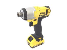 atornillador a bateria dewalt dcf815