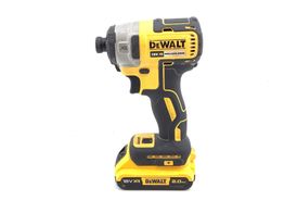 atornillador a bateria dewalt dcf887