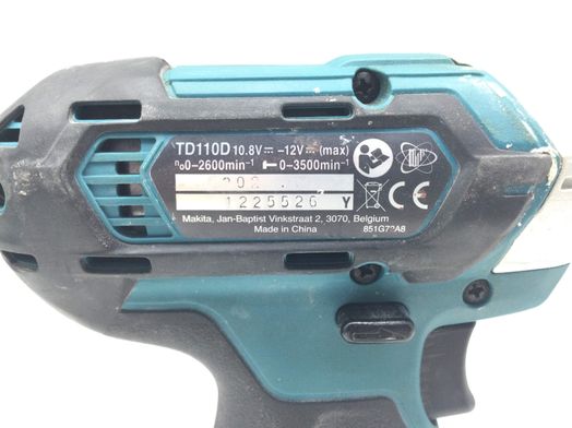 atornillador a bateria makita td110d
