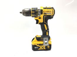 atornillador a bateria dewalt dcd790