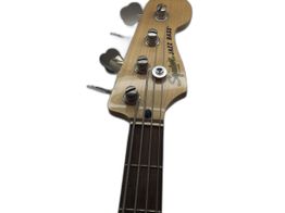 baixo elétrico squier jazz bass