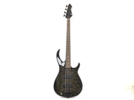 baixo el&eacute;trico peavey millennium