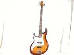 baixo el&eacute;trico samick greg bennett design farilane fn-1