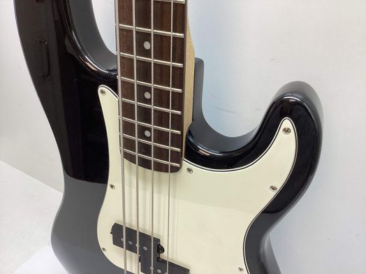 baixo el&eacute;trico squier precision bass