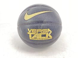 bola de basquetebol nike versa tack