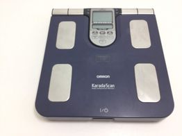 bascula ba&ntilde;o omron bf511