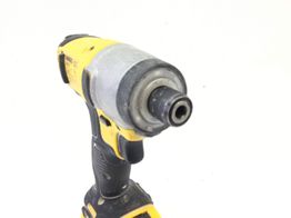 taladro a bateria dewalt dcf815