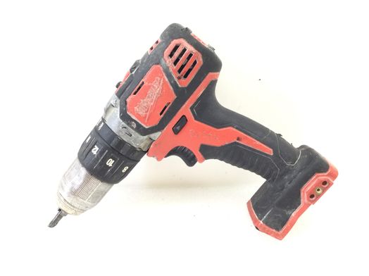 taladro a bateria milwaukee m18bpd421c