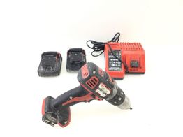 taladro a bateria milwaukee m18bpd421c