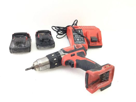 taladro a bateria milwaukee m18bpd421c